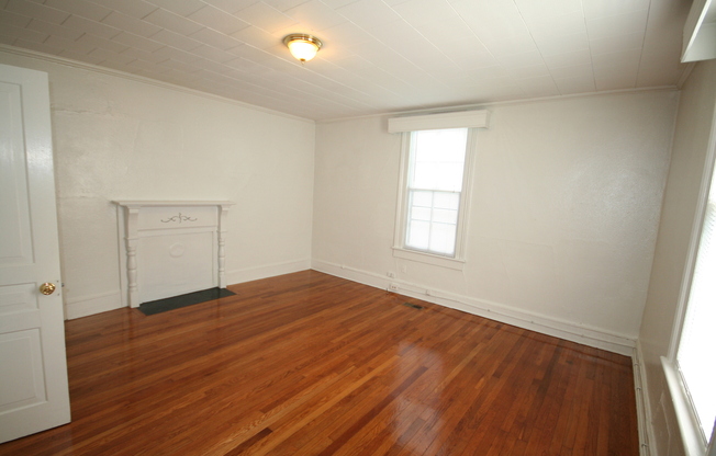Perfect 4BR Home by Duke - All Appliances / Great Deck and Porch!