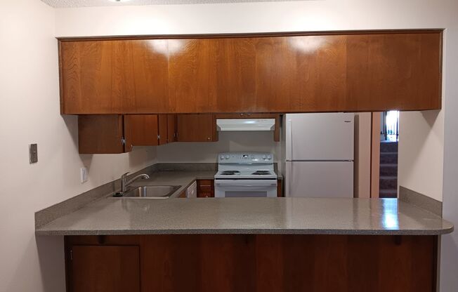 2 beds, 1.5 baths, 1,050 sqft, $2,049, Unit 214-776C