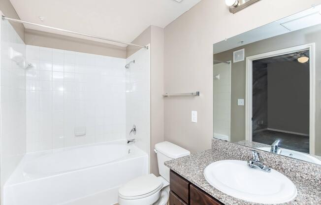 1 bed, 1 bath, 602 sqft, $1,355