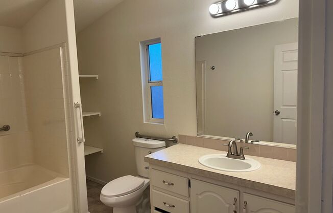 2 beds, 1 bath, $1,995