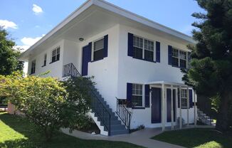 169 E Davis Blvd