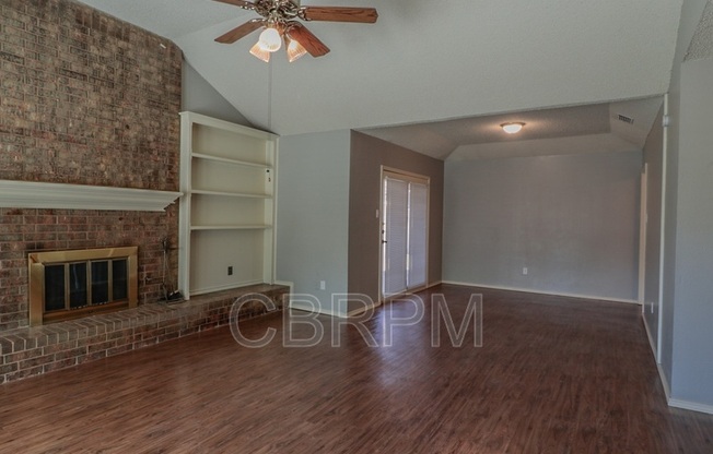 5608 89 ST