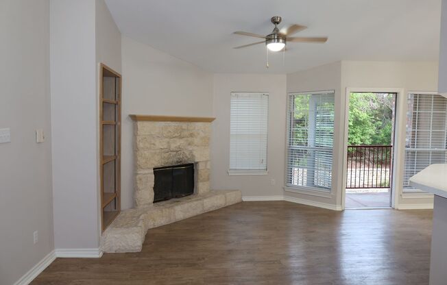 1 bed, 1 bath, $1,295, Unit Unit 825
