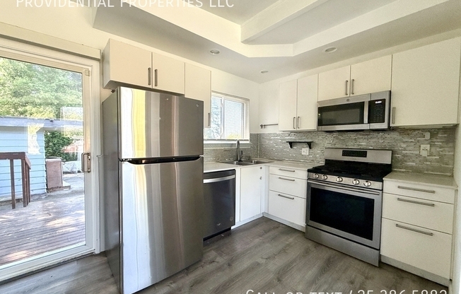 3821 155 AVE SE