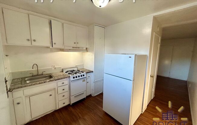 Studio, 1 bath, 425 sqft, $1,195, Unit Apt. #6