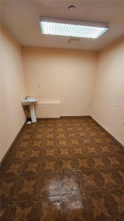 Studio, 2,650 sqft, $5,500