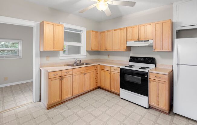 1 bed, 1 bath, $1,550, Unit Apt #1