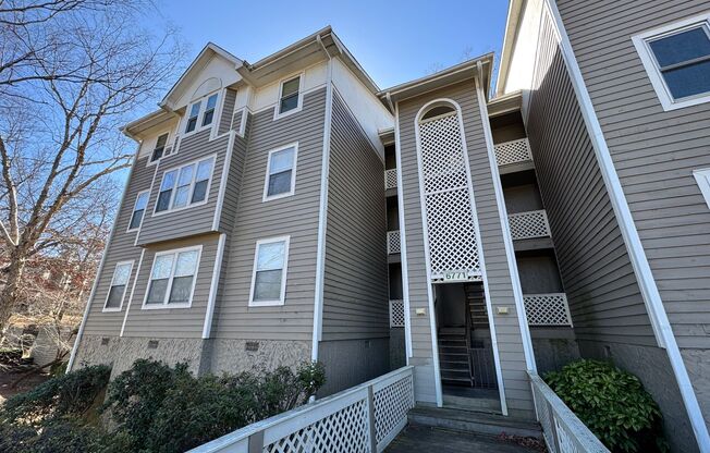 6771-5 Willowbrook Drive-Stewarts Creek-Completely Renovated Unit -  Two Weeks Free Rent On First Full Months Rent