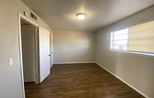 1 bed, 1 bath, $600, Unit 3