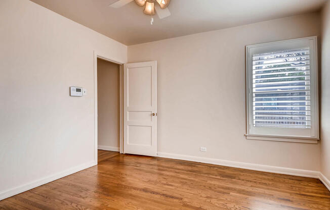 2 beds, 1 bath, $1,900