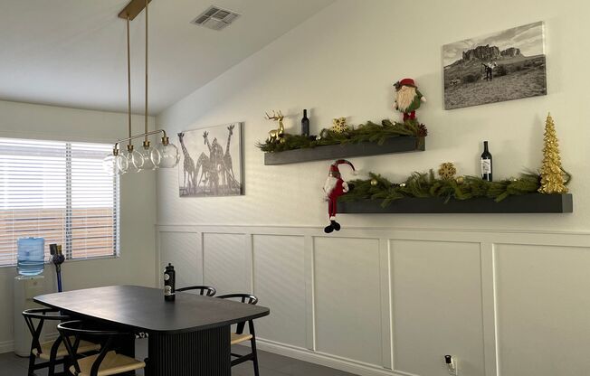 PRIVATE POOL, ADORABLE 3 Bedroom/2 Bath in Dobson Place