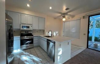 3 beds, 3 baths, $4,395