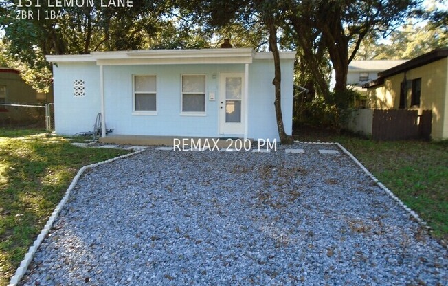 131 LEMON LN