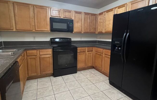 All tiled 3/2 2nd floor condo for rent in Timber Run