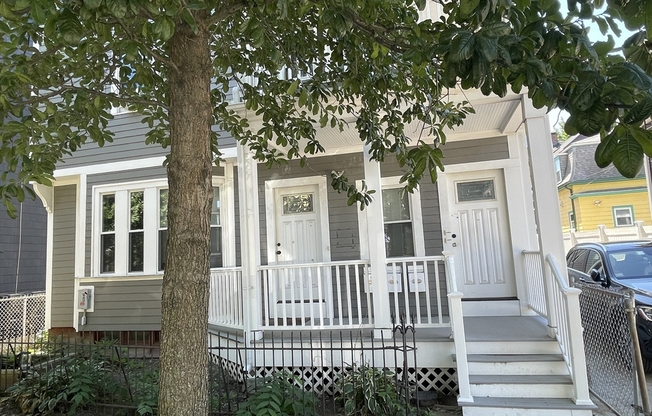 330 WESTERN AVE