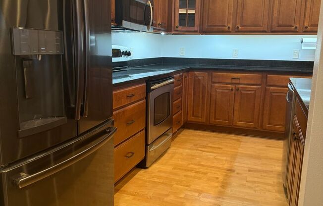 1 bed, 2 baths, $2,850