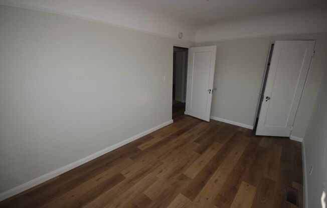 2 beds, 1 bath, $3,195, Unit A