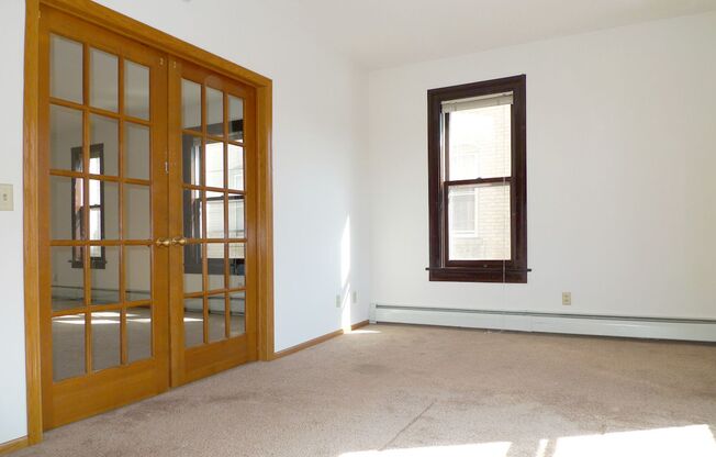 2 beds, 2 baths, 1,075 sqft, $1,395, Unit 12 - 21