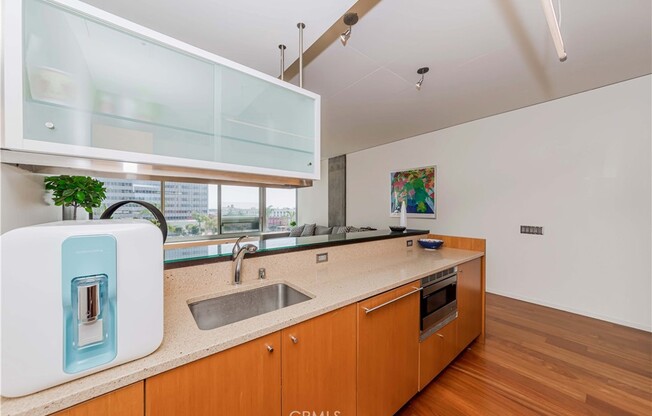 1 bed, 1 bath, 920 sqft, $2,900, Unit 909