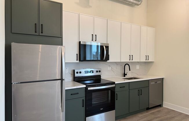 1 bed, 1.5 baths, 689 sqft, $3,395, Unit 209
