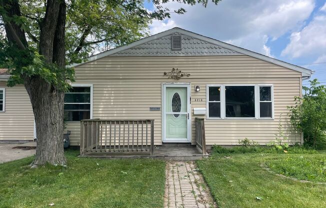 3BD Home In Highland, IN
