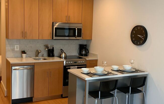 1 bed, 1 bath, $2,750, Unit 307