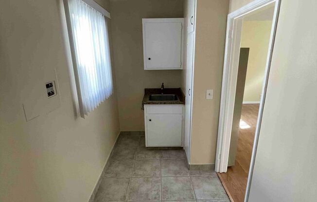 Studio, 1 bath, 425 sqft, $1,850