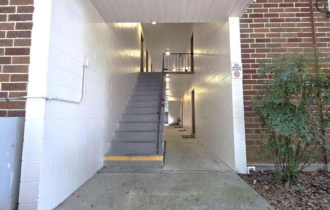 1 bed, 1 bath, $1,100