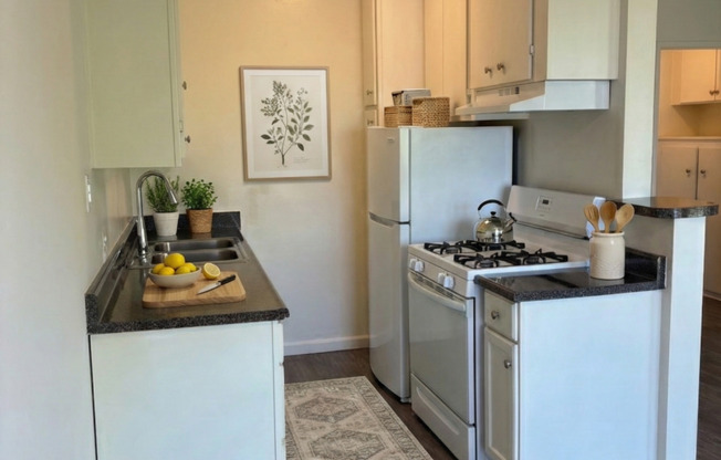 4112 Grand View Blvd