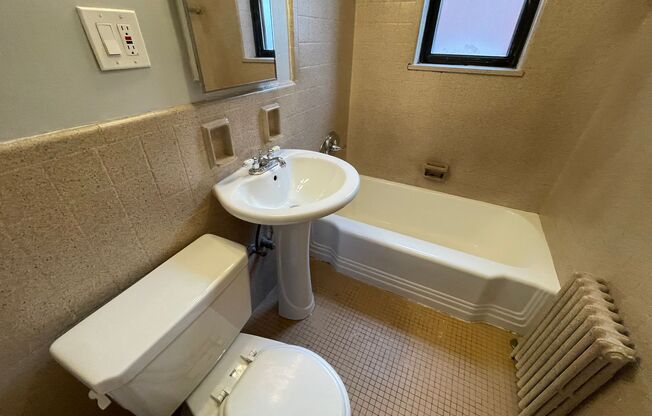 3 beds, 2 baths, 1,300 sqft, $2,599, Unit 6236 Fifth Ave. #103B