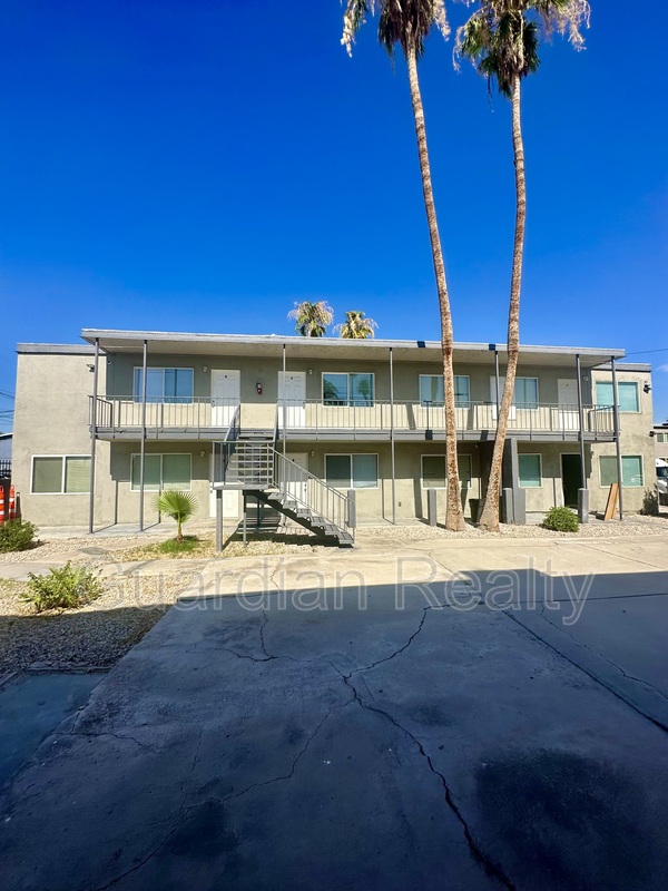 521 CALCATERRA CIR