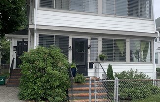 10 LAWRENCE ST