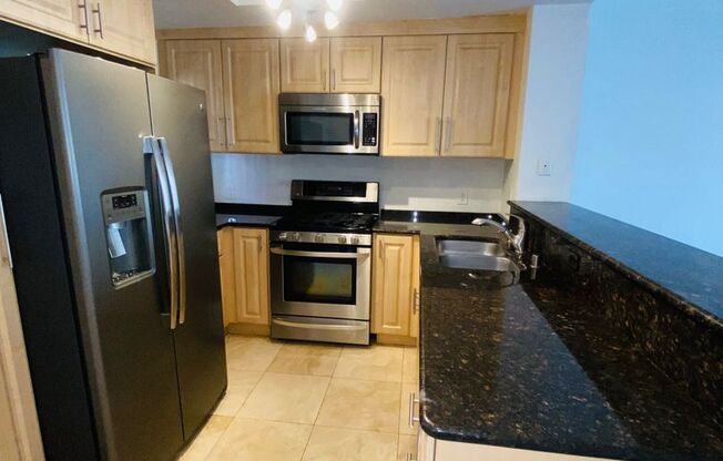 1 bed, 1 bath, $1,700, Unit 316