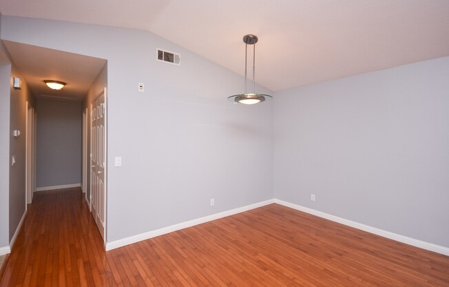 Nicely Upgraded 2 BR/2BA with Stainless Steel Appliances!!