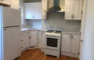 176 W 6 ST