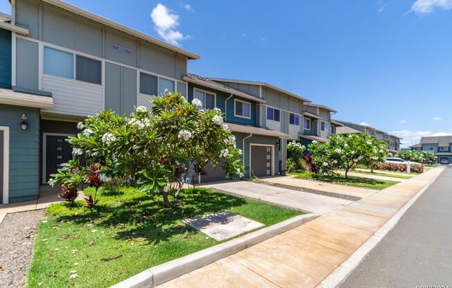 3BD/2.5BA Townhouse in Ewa Beach with 1 Car Garage