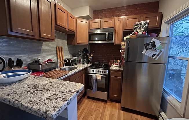 14 EVERGREEN SQ