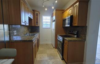 421 NE 1 ST