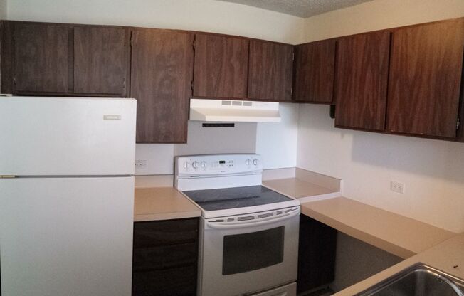 2 beds, 1 bath, $2,250