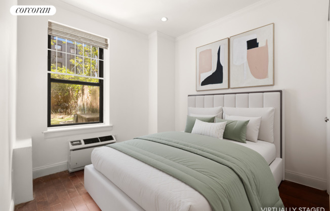 328 W 19 ST
