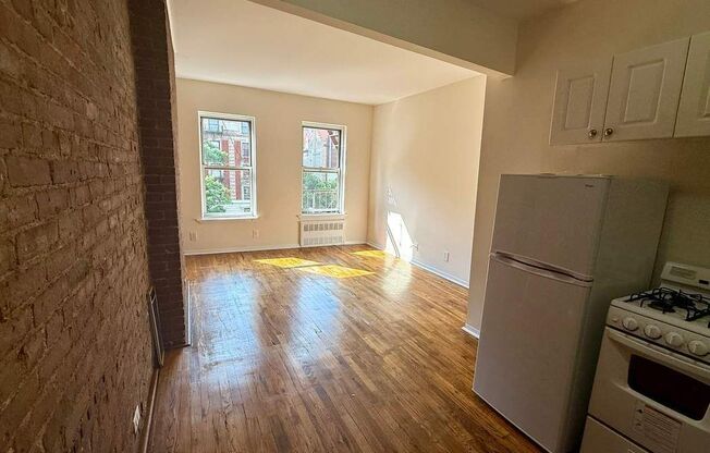 2274 BROADWAY