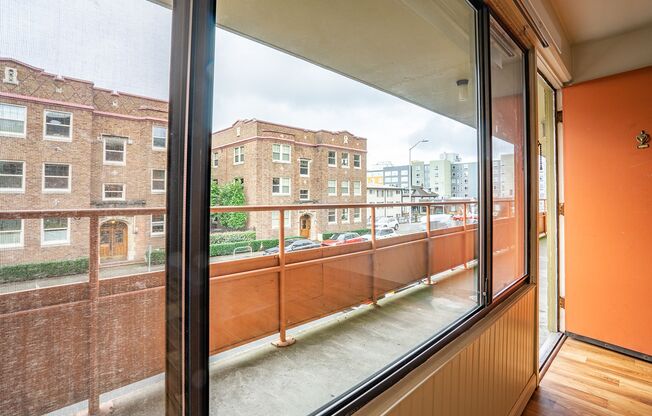 Studio, 1 bath, 316 sqft, $1,100, Unit 01 - 406