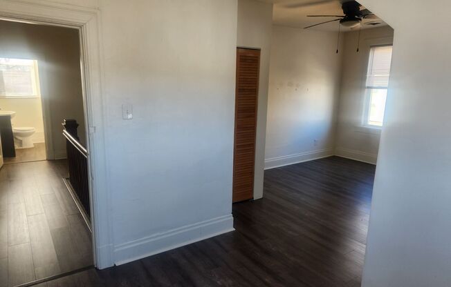 2 beds, 1 bath, 900 sqft, $1,095, Unit #3