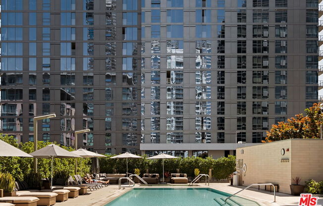 3 beds, 4 baths, 3,670 sqft, $15,000, Unit 2204