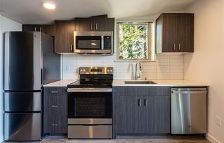 1 bed, 1 bath, 355 sqft, $1,695, Unit 301