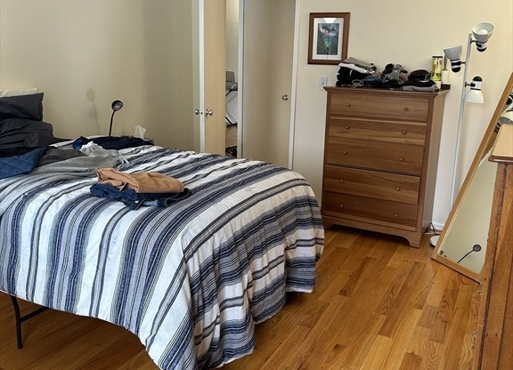 1 bed, 1 bath, 860 sqft, $2,700, Unit 407