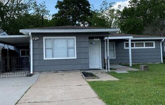 3 bedroom house in Spring Branch!