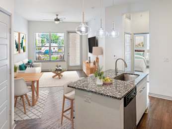 1 bed, 1 bath, 814 sqft, $1,475