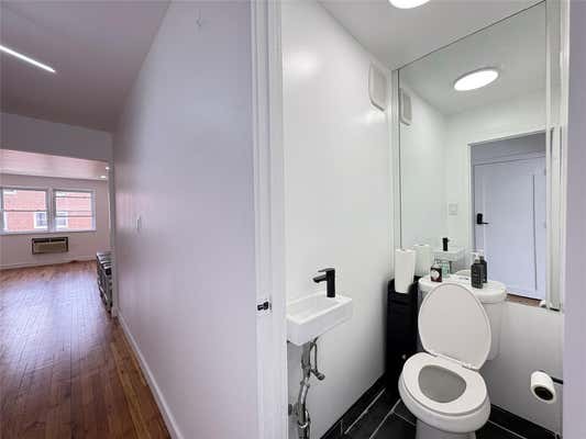 1041 E 80 ST