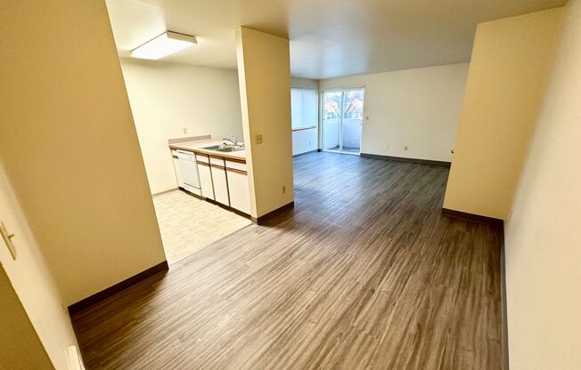 2 beds, 1 bath, 826 sqft, $1,150, Unit 3